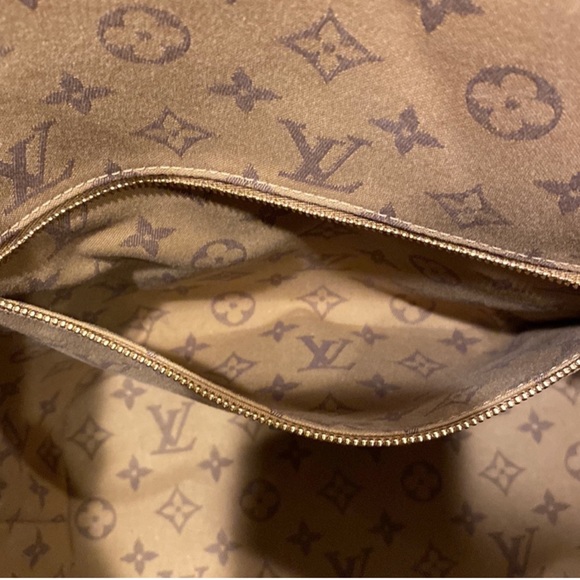 Louis Vuitton Cruiser PM - Picture 11 of 16